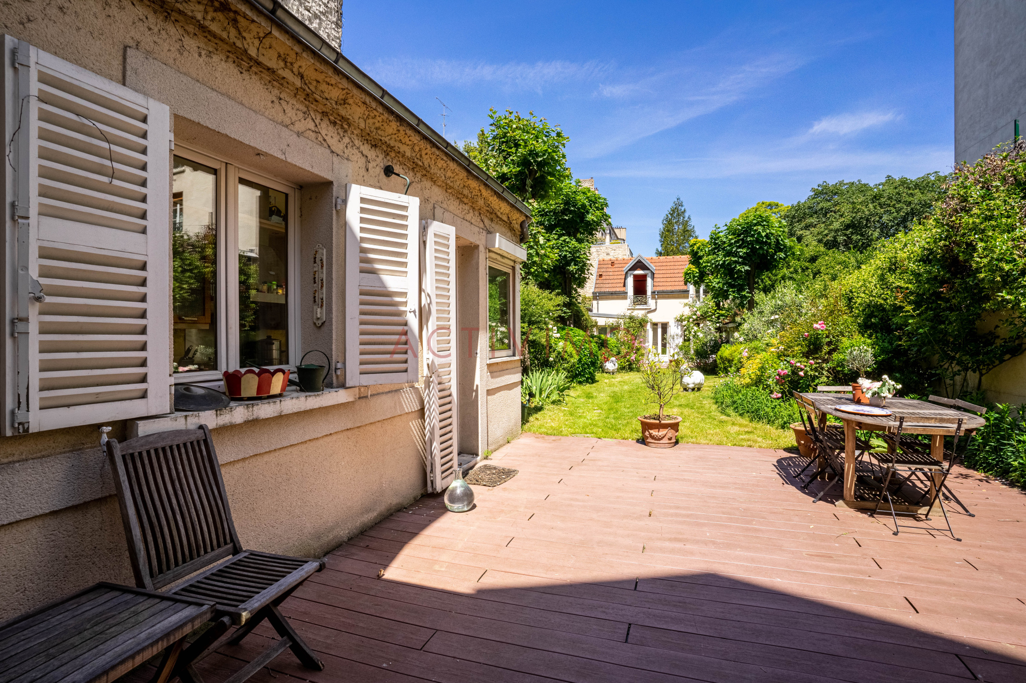 location Exceptionnelle Maison de 160m² avec jardin privatif de 200m² et de 60m²